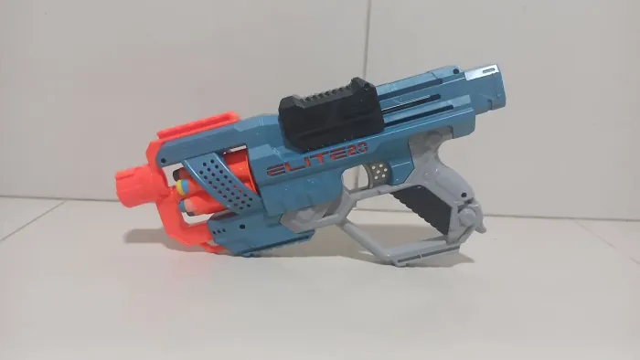 Lançador de Dardos Nerf Elite 2.0 Commander RD-6