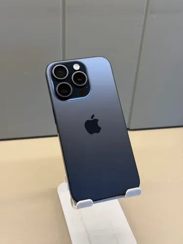 iPhone 15 pro 256gb Azul Semi Novo | Loja Física 