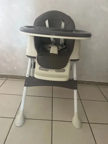 Cadeira de alimentação para bebê 