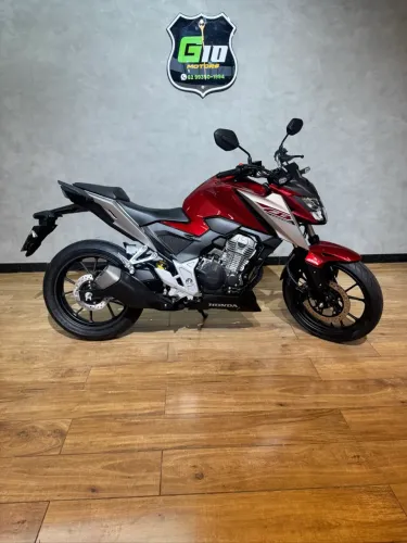 Honda CB 300F Twister 300 cc