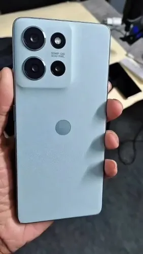 Motorola G75 5G 256gb e 16 de RAM.