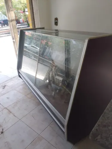 Freezer expositor