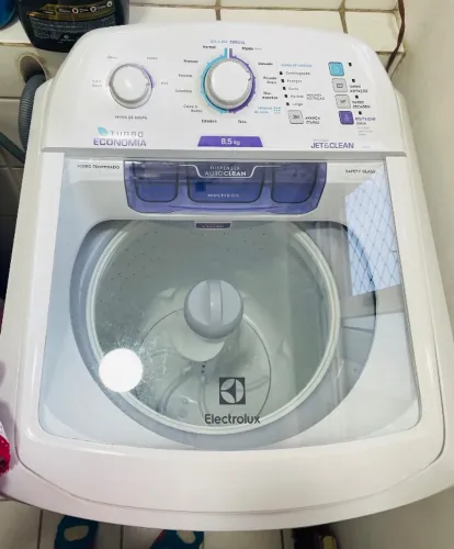 Máquina de Lavar 8,5kg Electrolux LAC09 Turbo Economia, Jet&Clean e Filtro Fiapos - 110V