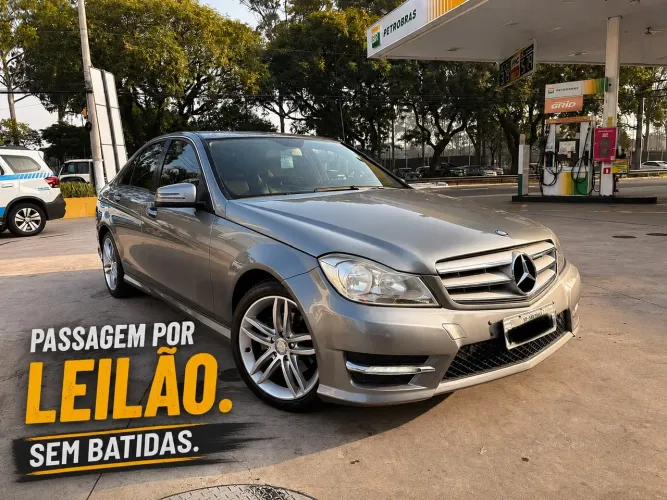 Mercedes-Benz C-180 CGI Sport 1.6 TB 16V 156cv Aut. 2013