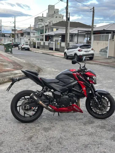 Vendo Gsx S 750 moto impecável