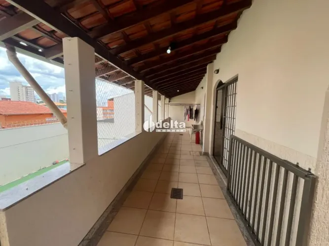 Casa disponível para venda no bairro Tabajaras em Uberlândia MG