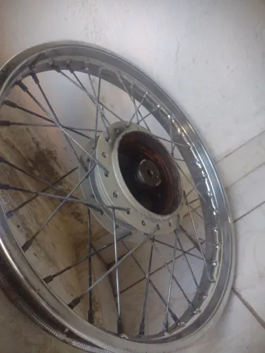 CG 125 dianteiro raiada bom estado