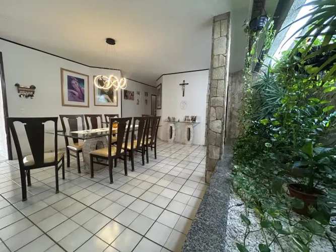 CASA DE CONDOMÍNIO COM 4 QUARTOS PORTEIRA FECHADA EM CAPIM MACIO NATAL/RN