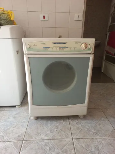 Secadora de roupas Brastemp