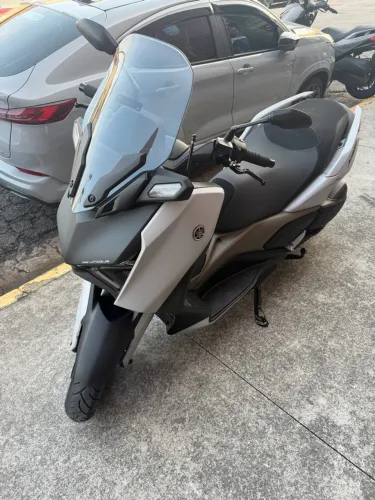 Yamaha XMax 250 Connected 2025