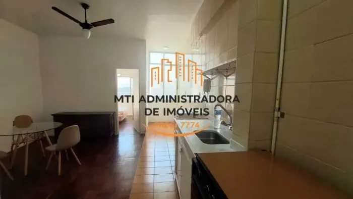 Apartamento : / Residencial / Centro