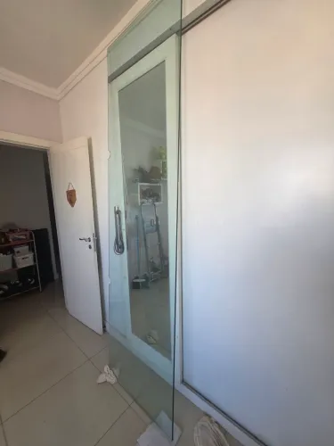 Vendo vidro temperado usado