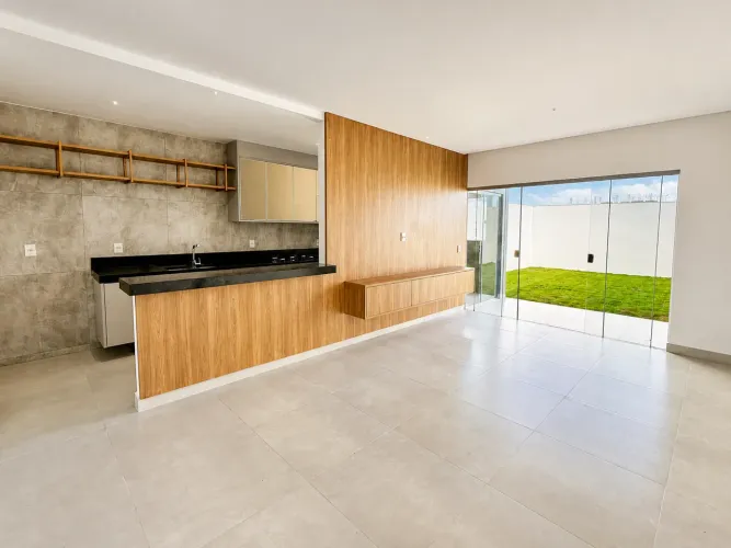 Casa Duplex de 3 Quartos à Venda no Jardim Provence Volta Redonda/RJ
