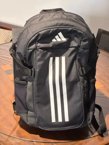 Mochila Adidas Essentials Aeroready Performance - Excelente estado