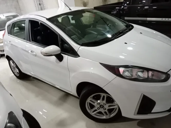 Ford Fiesta SEL 1.6 16V Flex Aut. 5P 2018