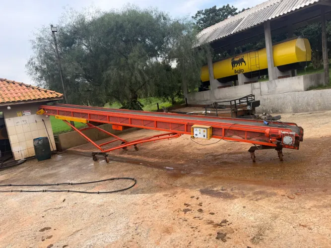 Dala transportadora esteira