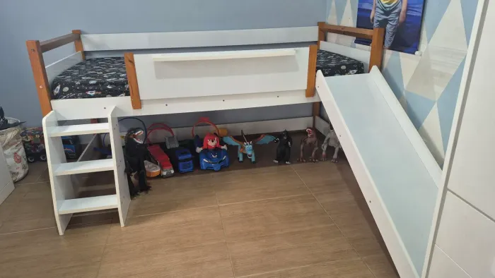Cama Infantil com Escorrega(colchão não incluso).