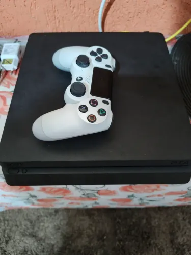 Playstation 4 slim 1 tera