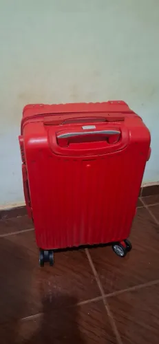 Mala de rodinhas Vermelha