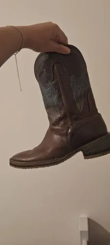 Bota de couro