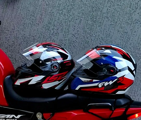 Capacete ls2, fw3 semi novos