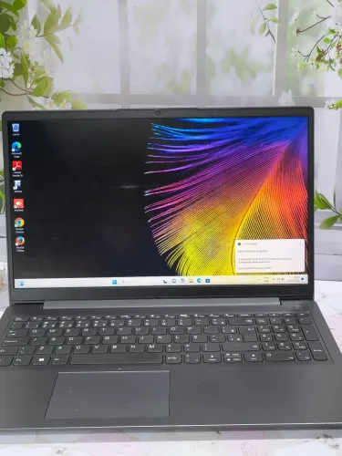 Notebook Lenovo core i5 impecável