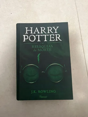 Livro harry potter (a relíquia da morte)
