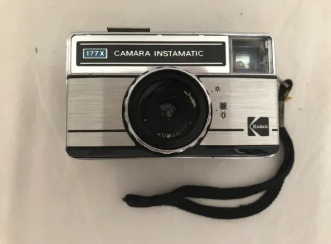 Câmera Analógica Kodak Instamatic 177X Vintage Filme 126