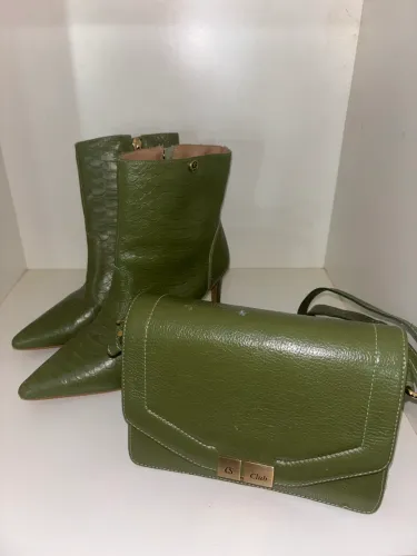 Conjunto bota e bolsa