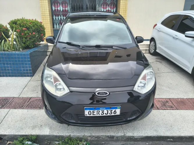 FORD FIESTA, MODELO SE HATCH, ANO 2014