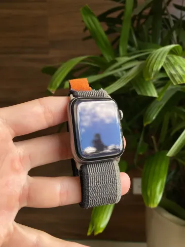 Apple Watch Series 4 - 44mm