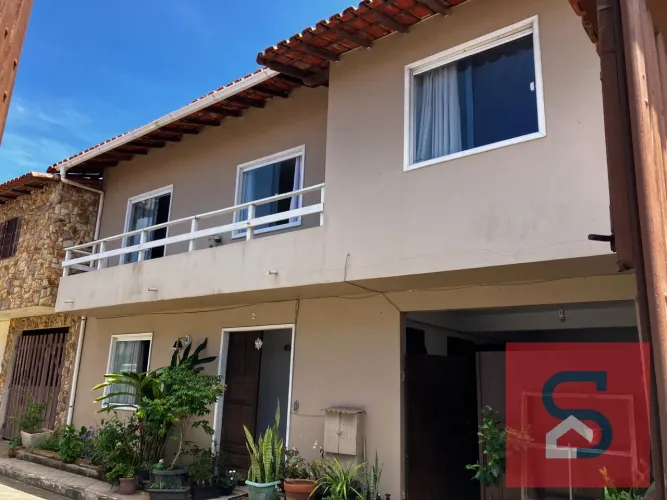 Casa de Condomínio com 3 quartos em Jardim Flamboyant - Cabo Frio