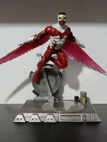 Marvel Legends Falcão (Falcon) Retro
