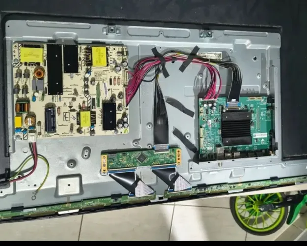 Placa completa tv 50 smart vizzion, leia anúncio.