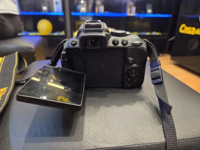 Nikon d5300  com todos os acessórios 