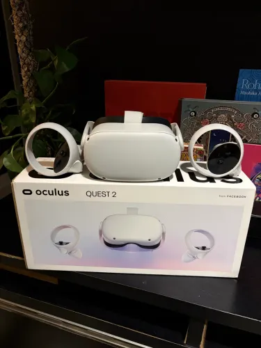 Oculus Quest 2 128GB - Pouco Usado
