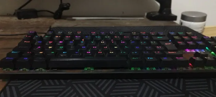 Teclado mecânico FullSize T-Dagger Frigate + Switches Akko CS Matcha Green