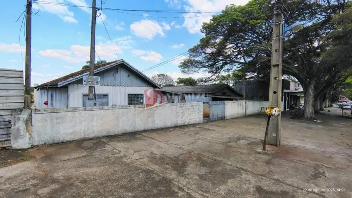 Terreno Comercial de 558m² à Venda na Zona 05 Próximo ao Hospital Paraná, Ideal para Clín