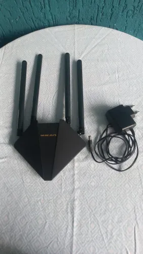 Roteador Mercusys 4 antenas.