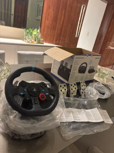 Volante g29 em excelente estado!!!!