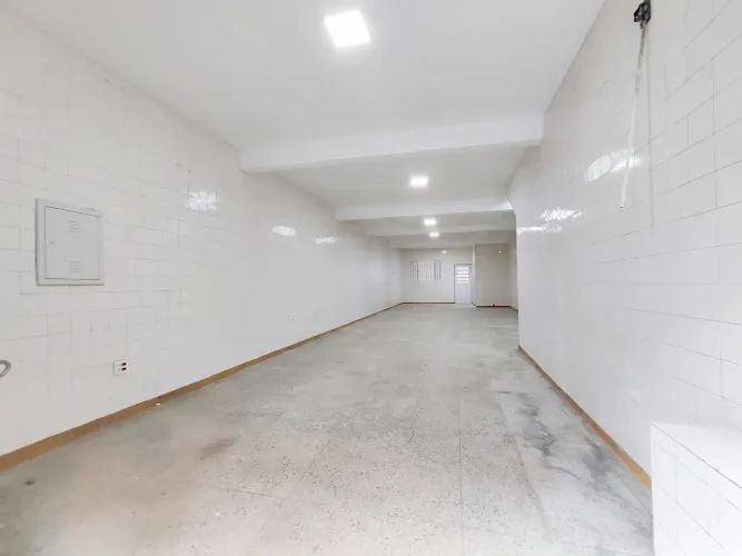 LOJA ótima para comércio varejista, minimercado, a 150 metros do Metrô Paraíso