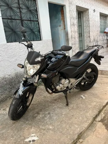 Honda CB 300R 2013 Preta Flex