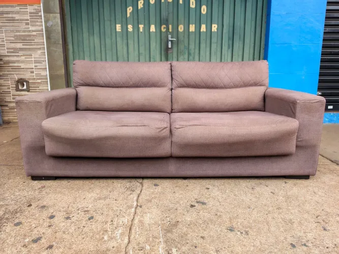 Vendo sofá de 4 lugares marrom
