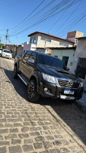 Toyota Hilux CD SR D4-d 4X4 3.0 TDI Dies Aut. 2012