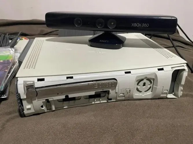 Xbox 360 + Controles + Kinect