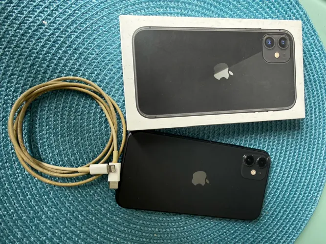 iPhone 11 64gb preto