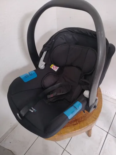 Bebê conforto burigotto