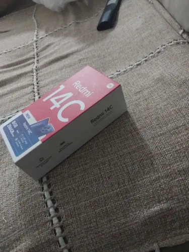 Celular redmi 14c novo 1200 reais.