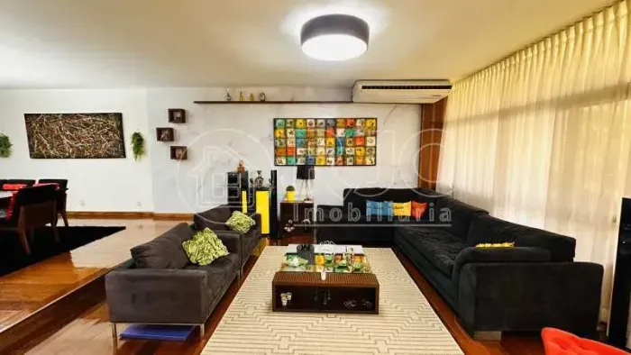 Apartamento para venda tem 300 metros quadrados com 3 quartos em Tijuca - Rio de Janeiro -