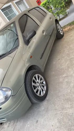 Renault Clio Rn/alize/expr./1.0 Hi-power 16V 5P 2002